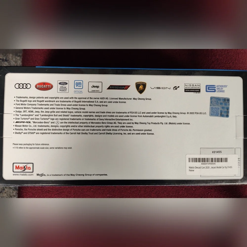 NWT Maisto Special Edition 2020 White Corvette Stingray Coupe Model 1/18Die-cast